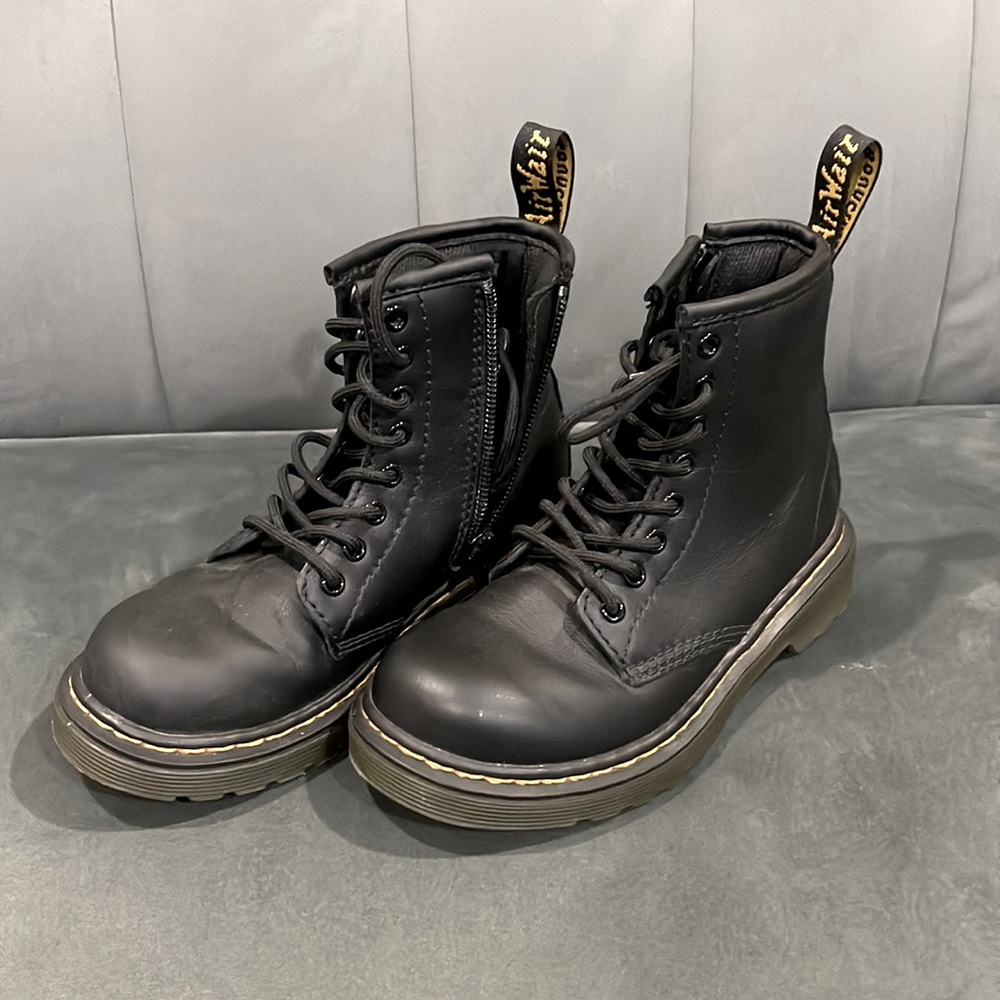 Dr. Martens boots, Size:12us kids, Color: Black.